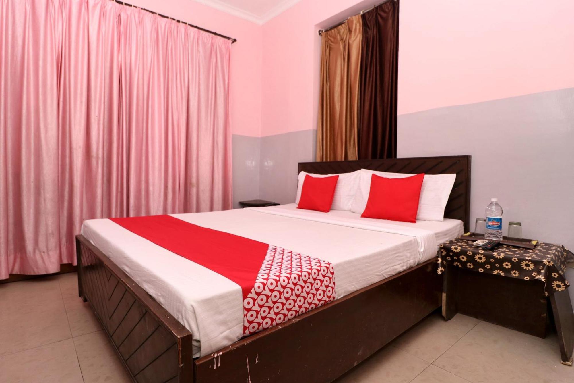 Hotel O Ashoka Residency Chandīgarh Zewnętrze zdjęcie